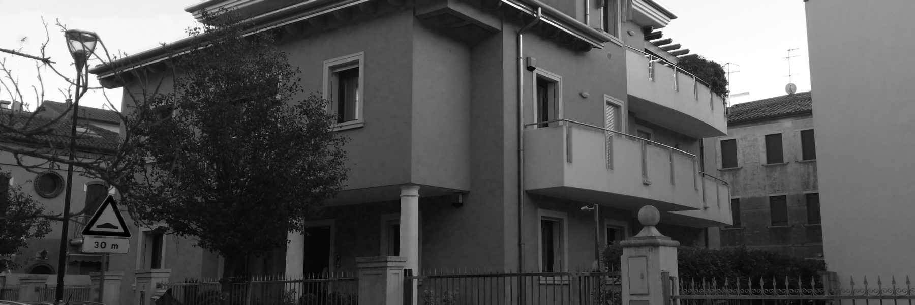 Edificio unifamiliare Sottomarina 01